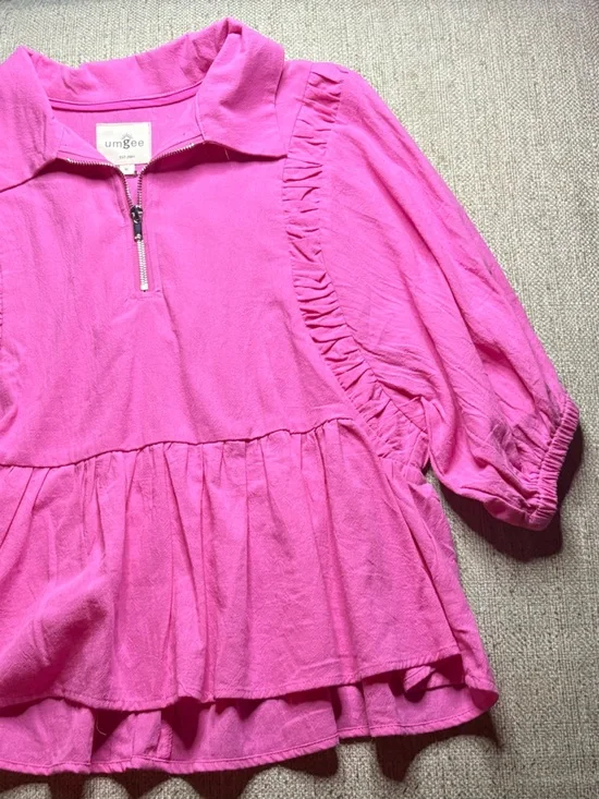 Umgee Hot Pink Ruffle Zip Peplum style shirt Top medium - Picture 3 of 8